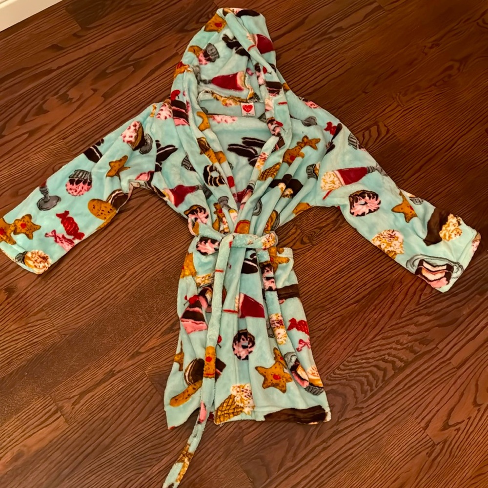 GIRLS SOFT AND FURRY ROBE -size 12-14